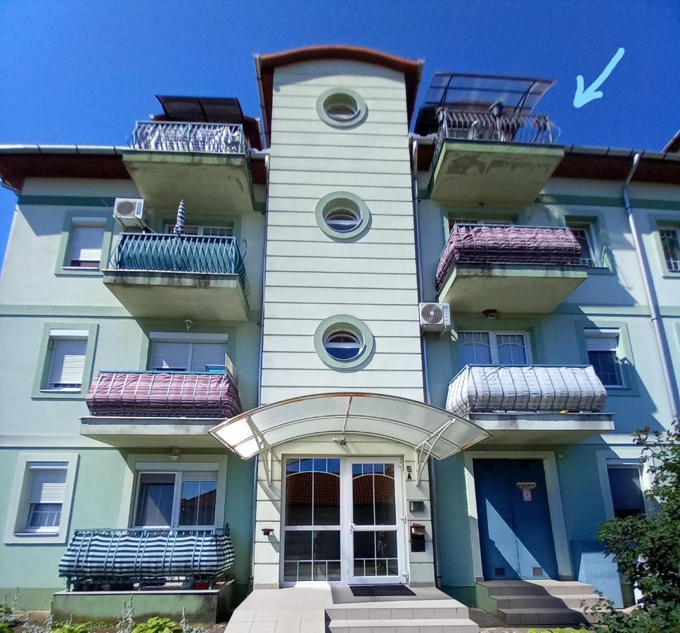 Orsika Hilltop Apartman エゲル エクステリア 写真